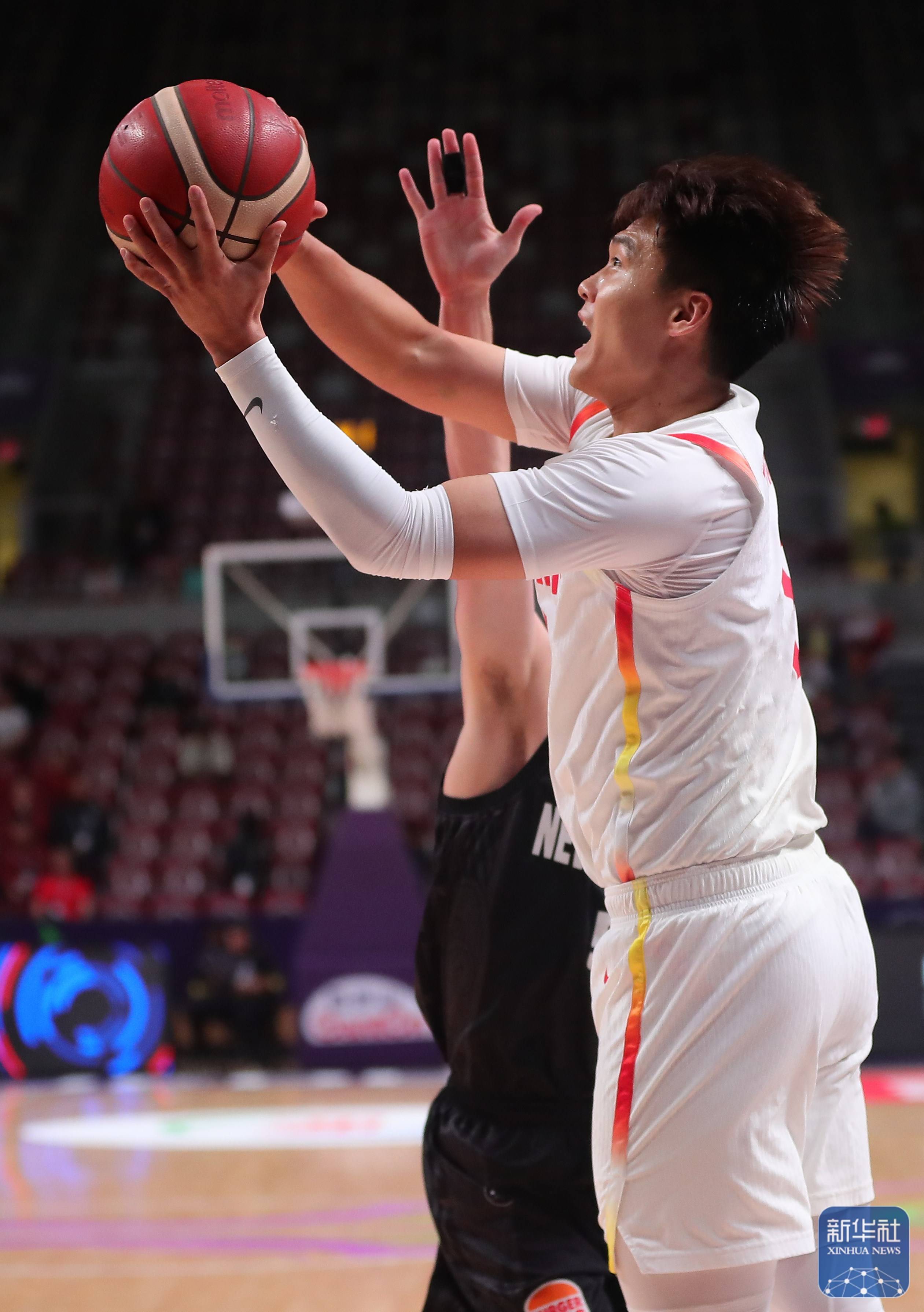 欧篮联今夜再迎强敌，深圳男篮止住颓势，主帅态度——震撼外界，球探报告显示潜力的简单介绍