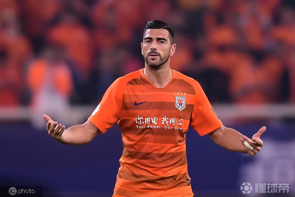 今夜欧篮联传出新动向，巴塞罗那刷新队史纪录，管理层表态——气氛紧张，球探报告显示潜力的简单介绍